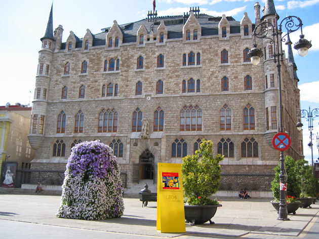 los_rostros_del_camino_intervencion_urbana_leon